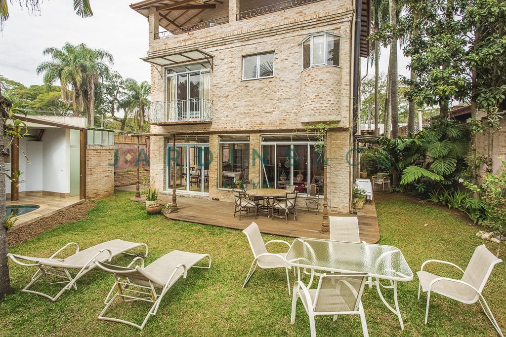 Casa em Jardim Cordeiro