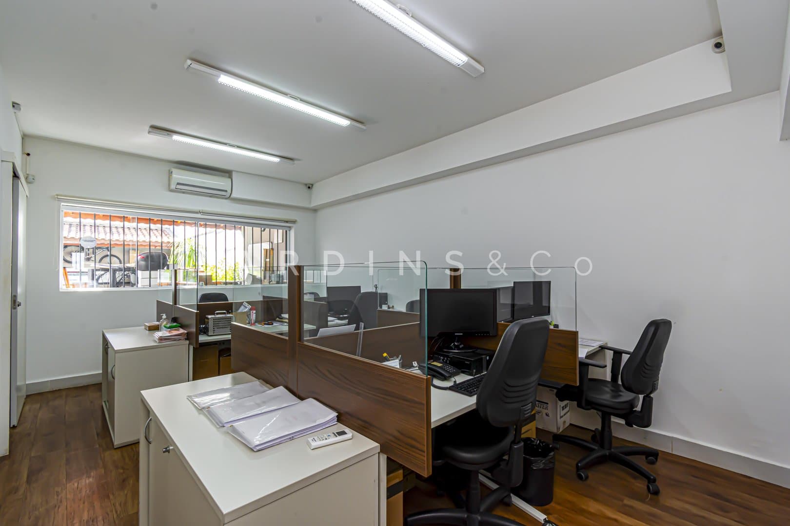 Casa Comercial em Vila Nova Conceição