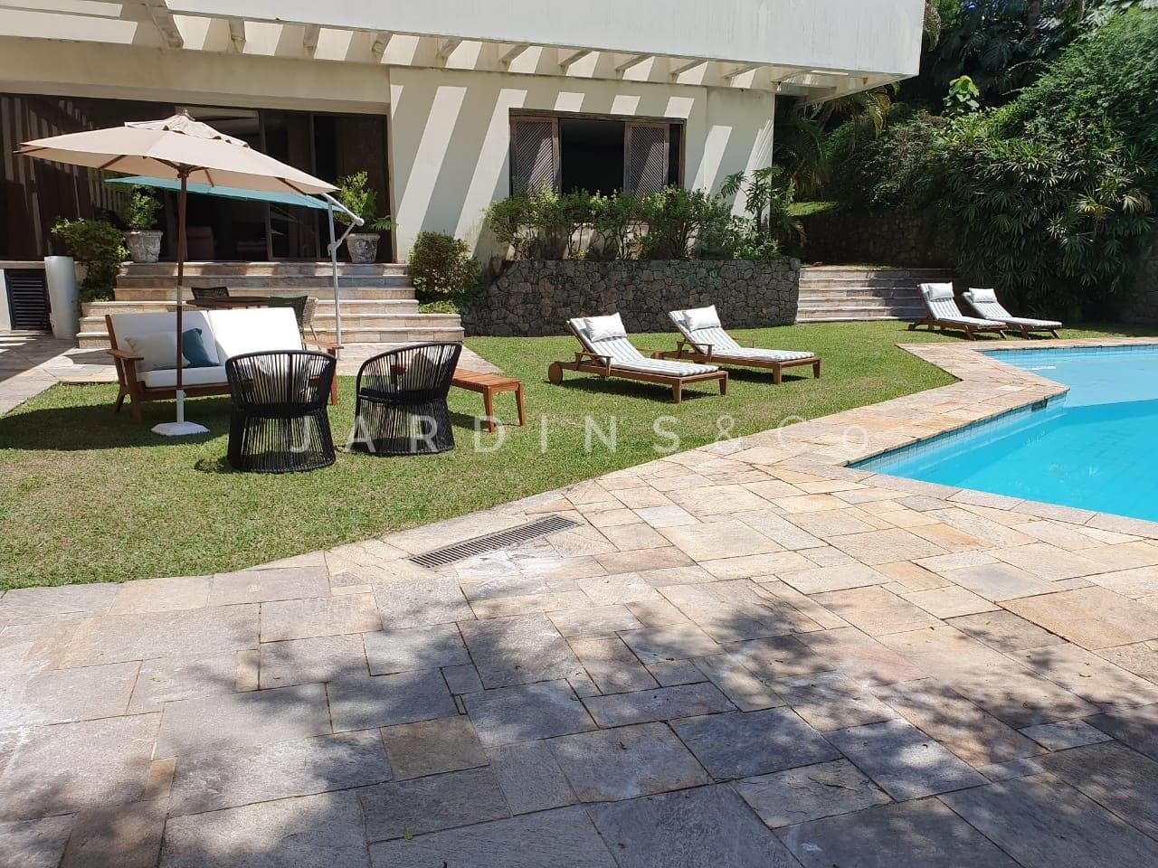 Casa em Jardim Leonor