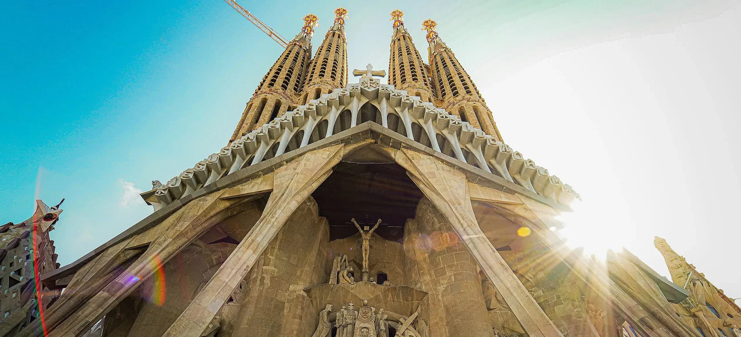 Sagrada Família: 144 anos de arquitetura, natureza e permanência
